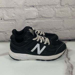 New Balance 519 Kids Shoes Sz 1 (YK519PB)